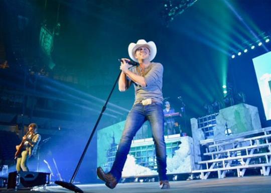 Justin Moore